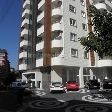 Apartamento 2321 Апартаменты Двухкомнатные В Центре Алании 700 М До Пляжа Клеопатры *